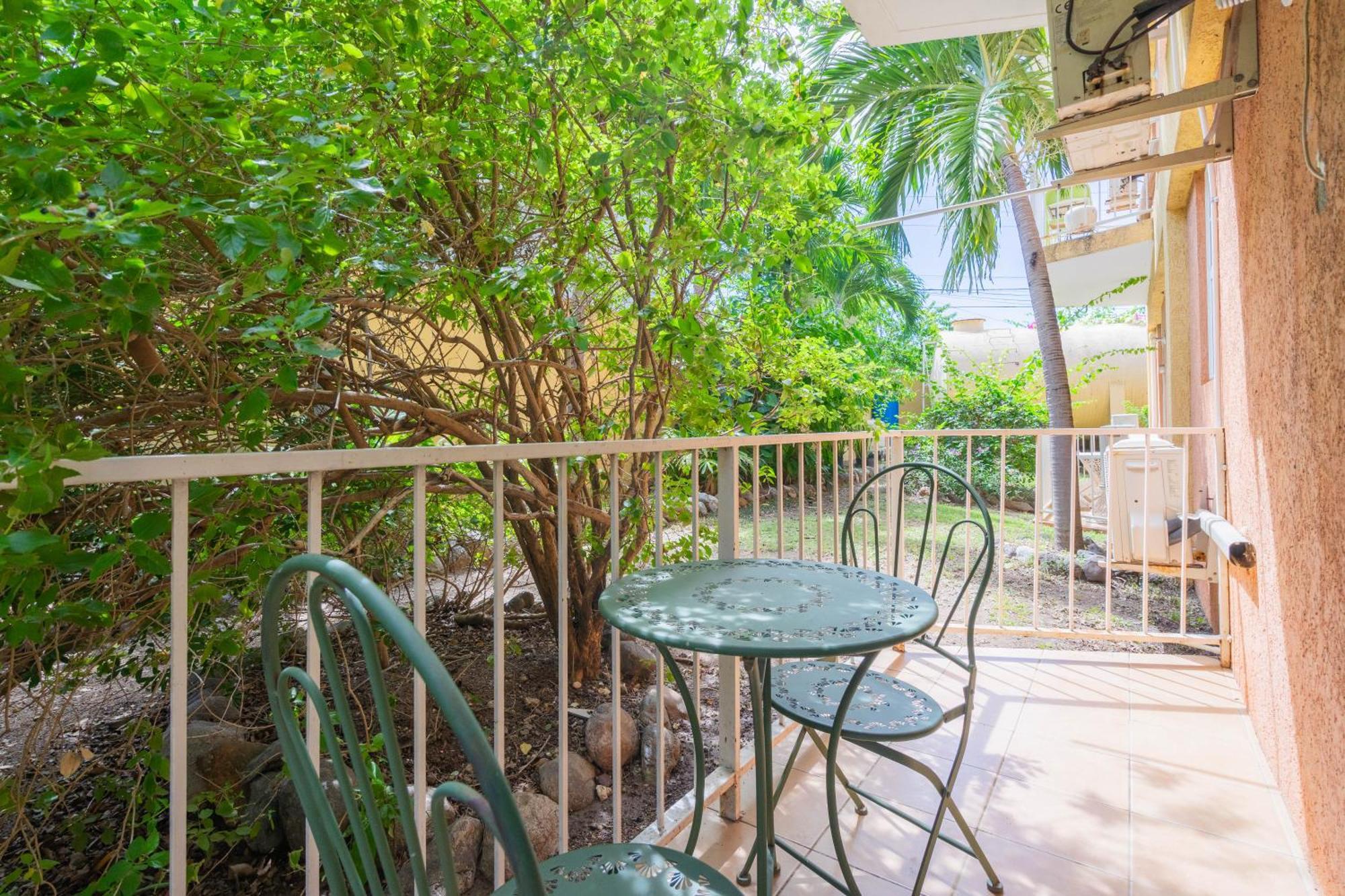 Musgrave Annex- Comfy 1 Bedroom Apartment On The Ground Floor Kingston Buitenkant foto