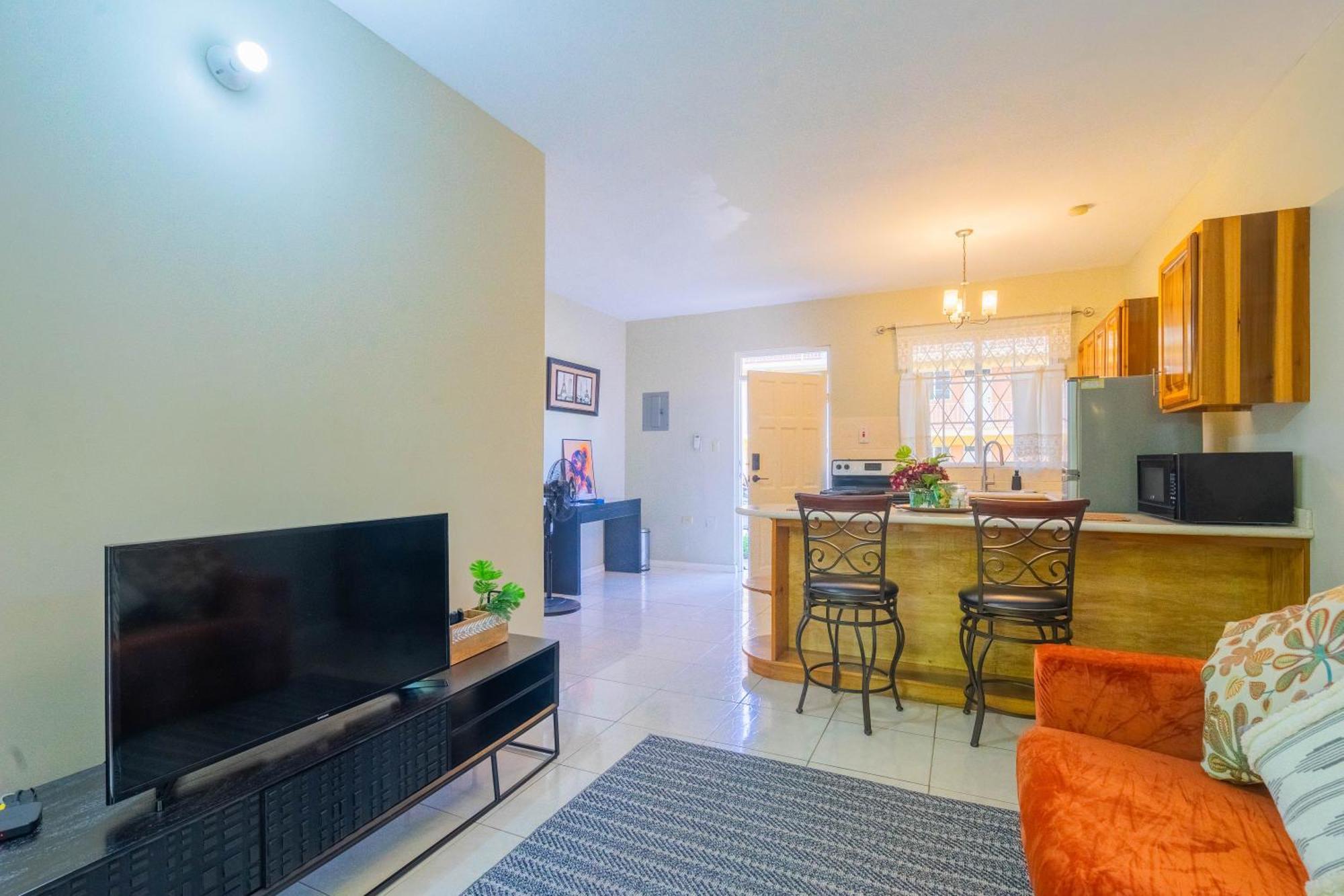 Musgrave Annex- Comfy 1 Bedroom Apartment On The Ground Floor Kingston Buitenkant foto